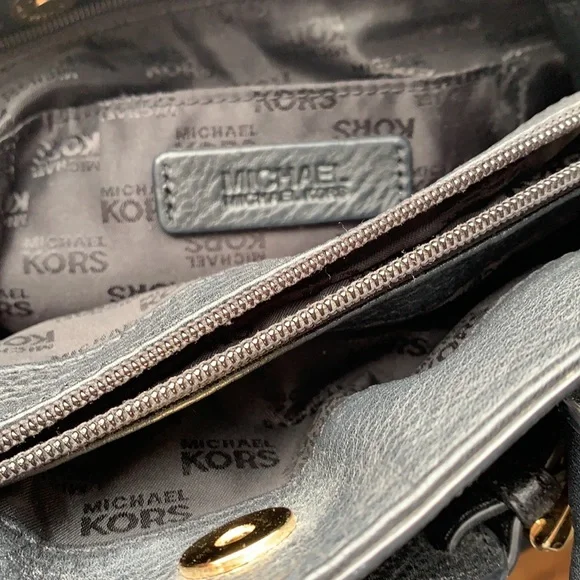 Michael Kors Hamilton Leather Purse with Gold Hardware - Picture 8 of 11